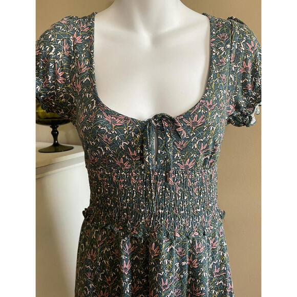 Urban Outfitters Floral Smocked Mini Dress-Womens Small Petite - Picture 4 of 8